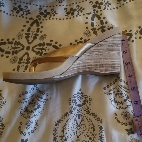 Tan Woven Sandal Wedges - Picture 5 of 6